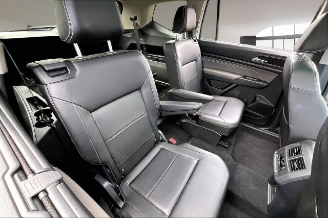 Used 2023 Volkswagen Atlas SE w/ Panoramic Sunroof Package FWD image 23