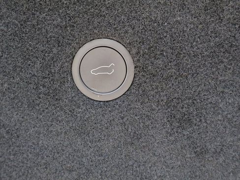 Used 2023 Tesla Model S Standard Range AWD/4WD image 21