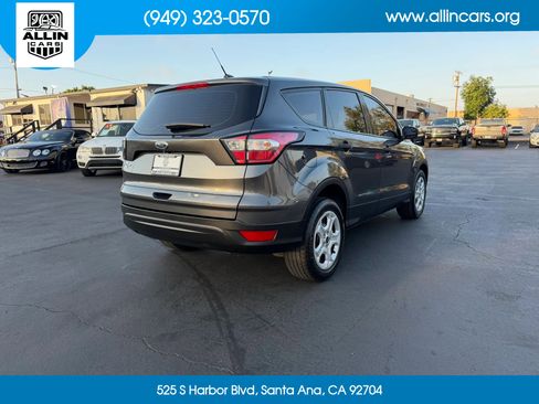 Used 2018 Ford Escape S FWD image 4