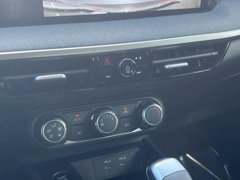 New 2026 Nissan Kicks S image 25