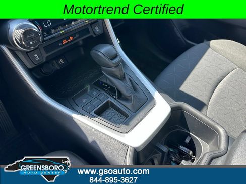 Used 2025 Toyota RAV4 XLE FWD image 28