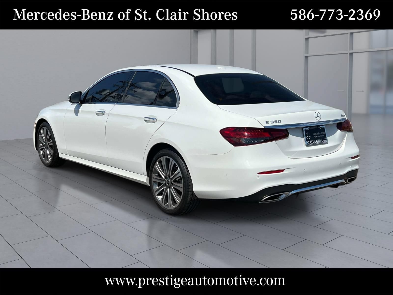 Used 2023 Mercedes-Benz E 350 4MATIC Sedan image 3