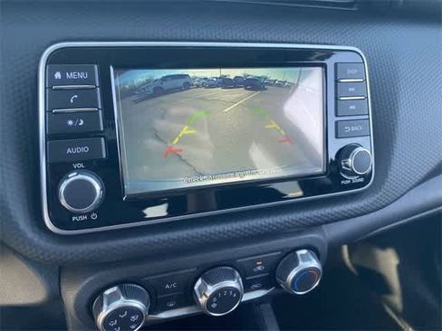 New 2025 Nissan Kicks Play S image 21