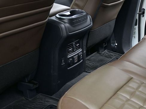 Used 2021 Nissan Titan Platinum Reserve w/ Moonroof Package image 20