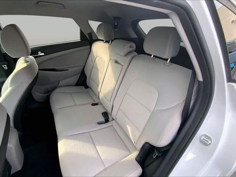 Used 2021 Hyundai Tucson Value FWD image 20