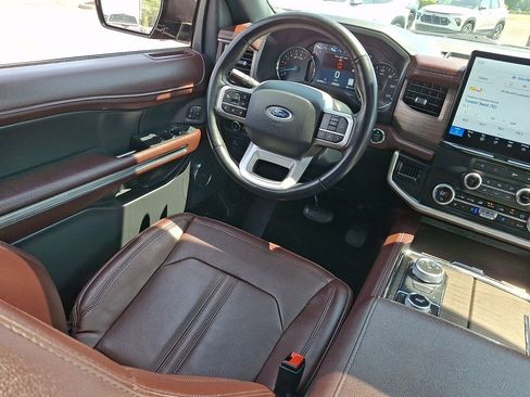 Used 2024 Ford Expedition Max Limited AWD/4WD image 15