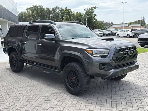Used 2022 Toyota Tacoma TRD Pro AWD/4WD image 7