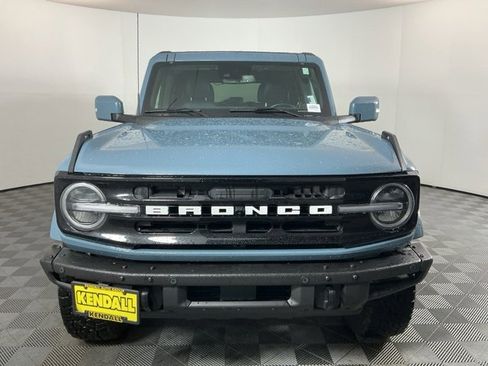 Used 2022 Ford Bronco Outer Banks image 2