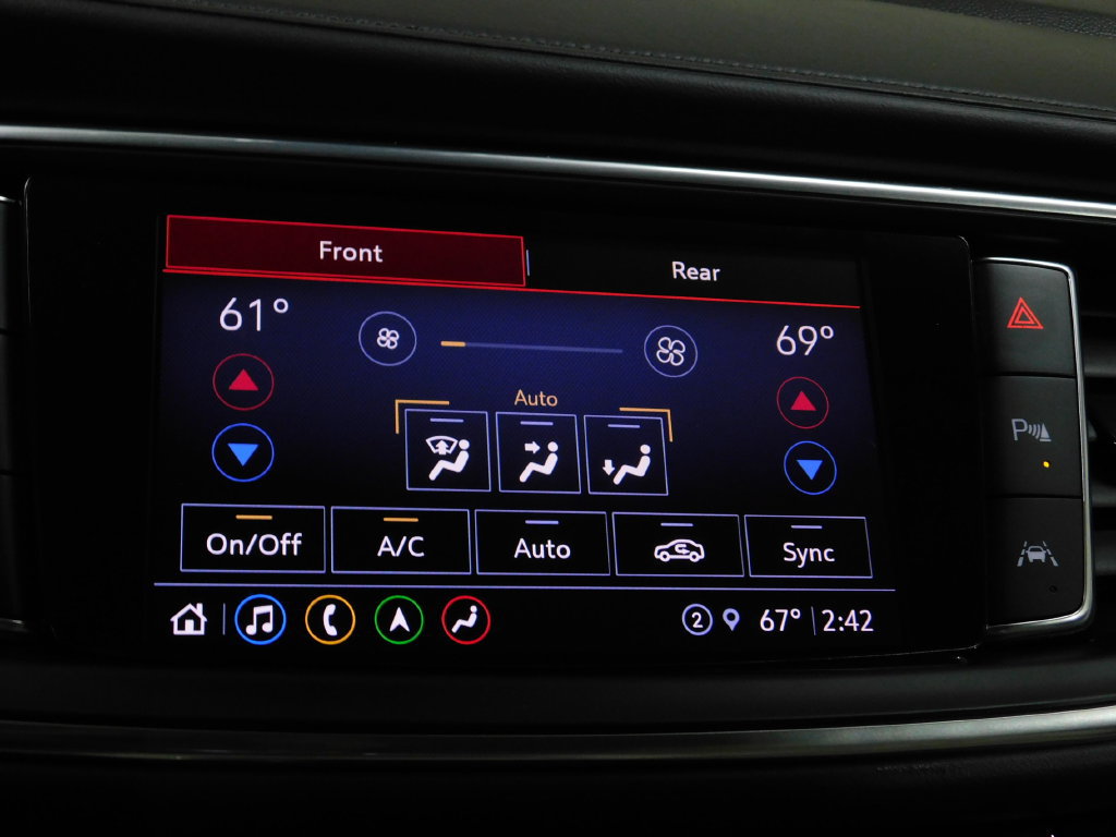 Used 2024 Buick Enclave Avenir AWD/4WD image 45