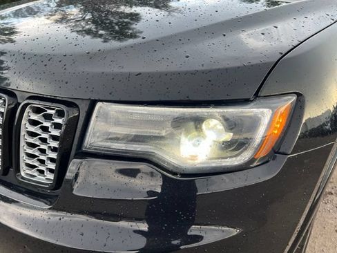 Used 2021 Jeep Grand Cherokee Laredo X AWD/4WD image 10