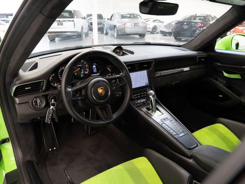 Used 2019 Porsche 911 GT3 RS RWD image 22