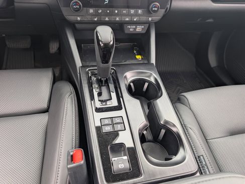 Certified 2026 Subaru Outback Touring AWD/4WD image 30