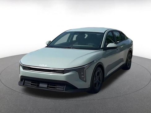 Used 2025 Kia K4 FWD image 7