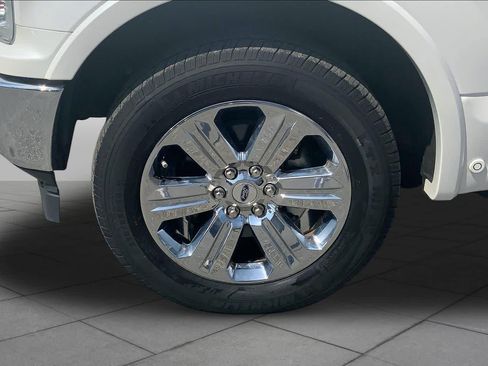Used 2019 Ford F150 Lariat w/ Equipment Group 502A Luxury RWD image 11