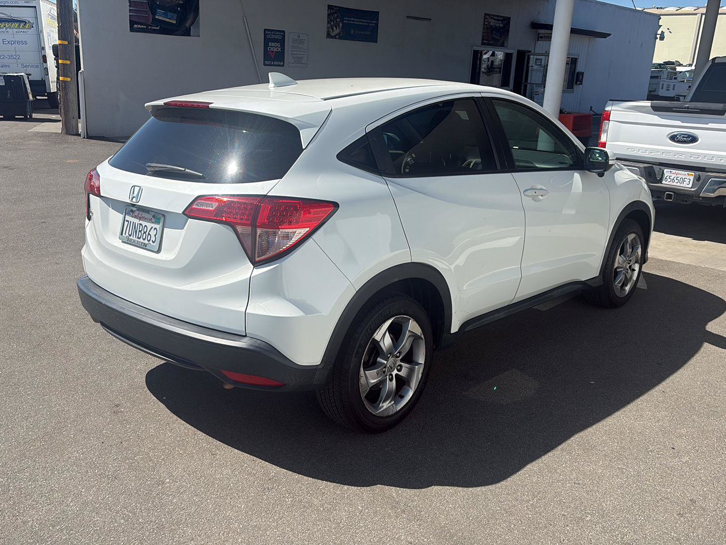 Used 2016 Honda HR-V EX image 2
