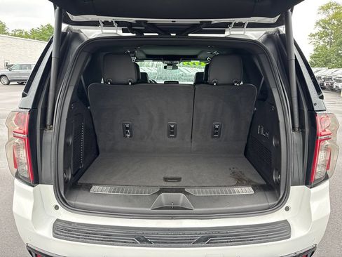 Used 2023 Chevrolet Tahoe Z71 w/ Luxury Package AWD/4WD image 6