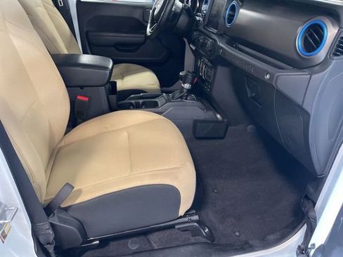 Used 2022 Jeep Wrangler Unlimited Sport image 60