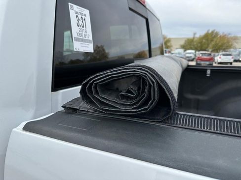 Used 2018 RAM 1500 SLT image 11