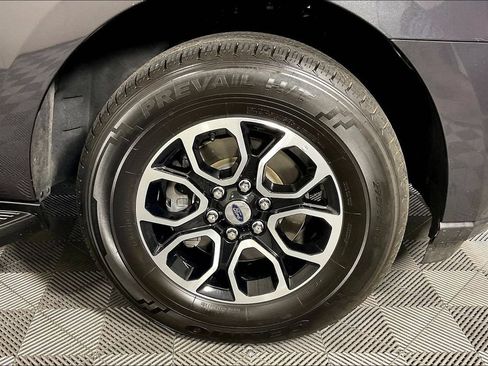 Used 2024 Ford Expedition Max XLT RWD image 10