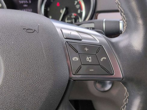 Used 2012 Mercedes-Benz ML 350 4MATIC image 26