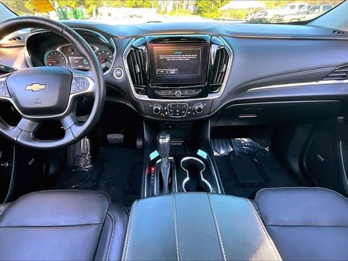 Certified 2019 Chevrolet Traverse Premier w/ Redline Edition image 8