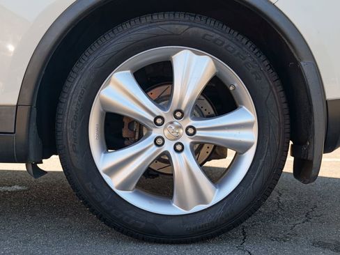 Used 2011 INFINITI FX35 AWD w/ Premium Pkg image 15