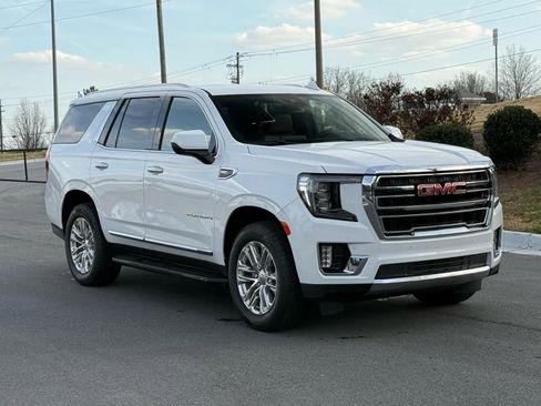 Used 2024 GMC Yukon SLT image 7