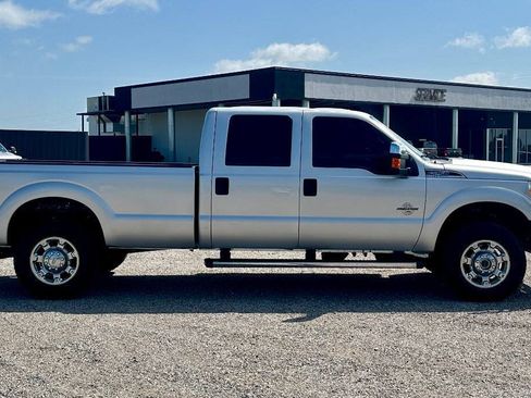 Used 2014 Ford F250 XLT w/ XLT Premium Package AWD/4WD image 10
