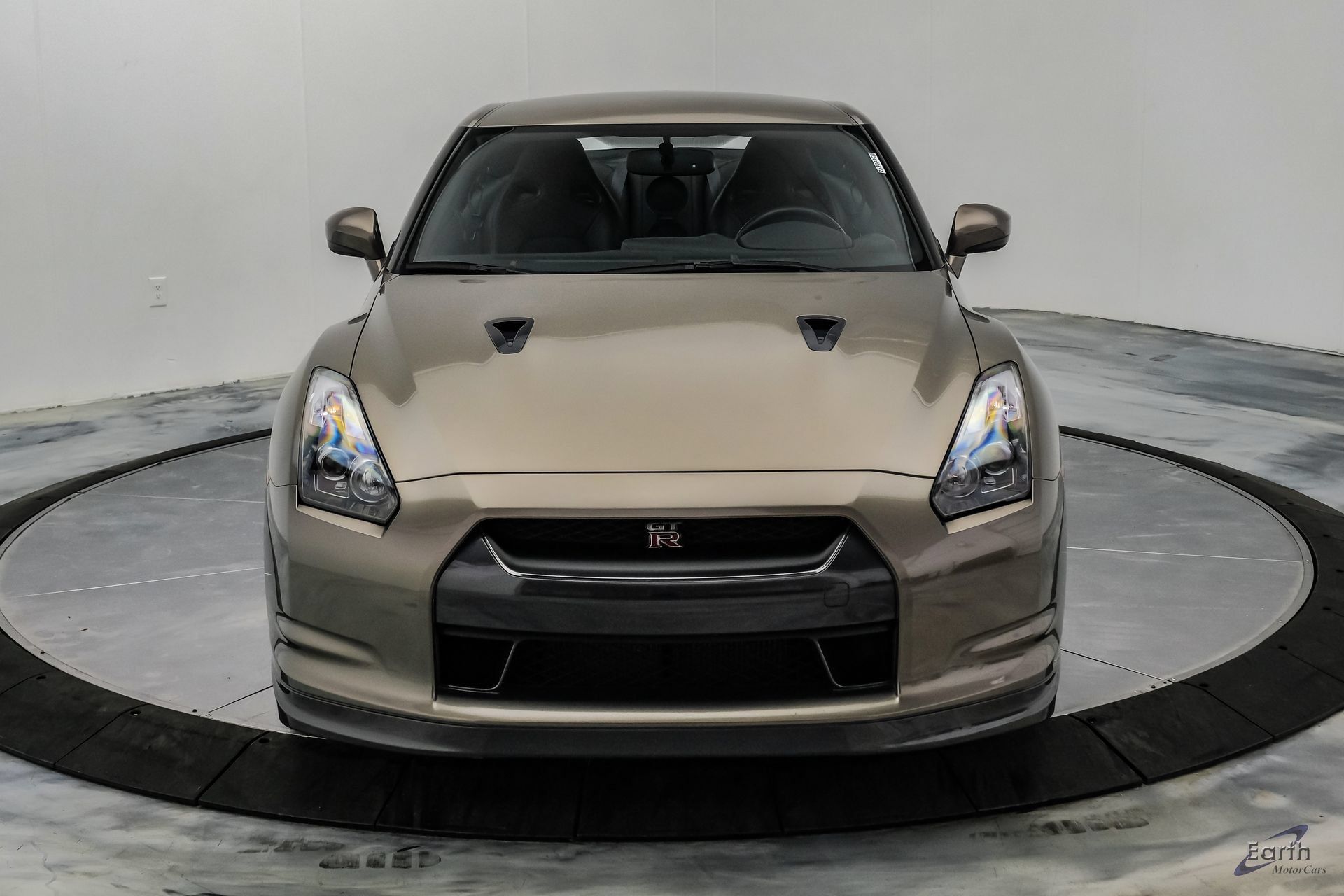 Used 2009 Nissan GT-R Premium AWD/4WD image 37