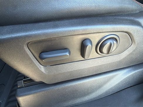 Used 2023 GMC Sierra 2500 AT4 w/ AT4 Preferred Package image 11