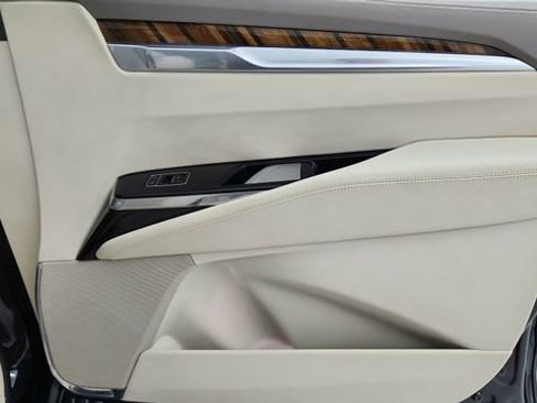 Used 2025 Cadillac Escalade Sport Platinum w/ LPO, Floor Liner Package image 24