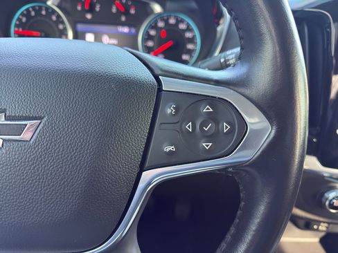 Used 2020 Chevrolet Traverse RS image 22