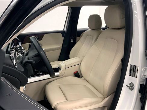 Certified 2022 Mercedes-Benz GLB 250 4MATIC image 21