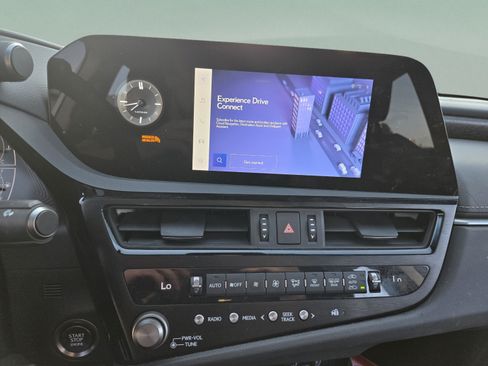 Certified 2024 Lexus ES 350 w/ Premium Package FWD image 16