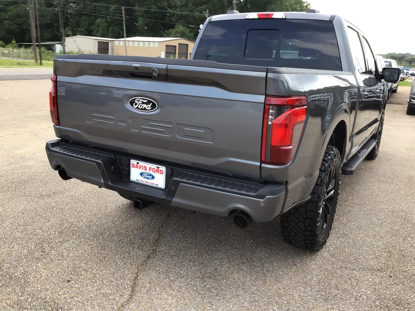 New 2026 Ford F150 XLT w/ Equipment Group 302A MID AWD/4WD image 10