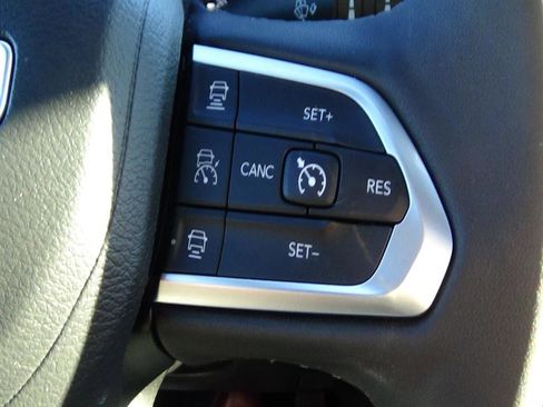 Certified 2024 Jeep Compass Limited w/ Sun and Sound Group image 26