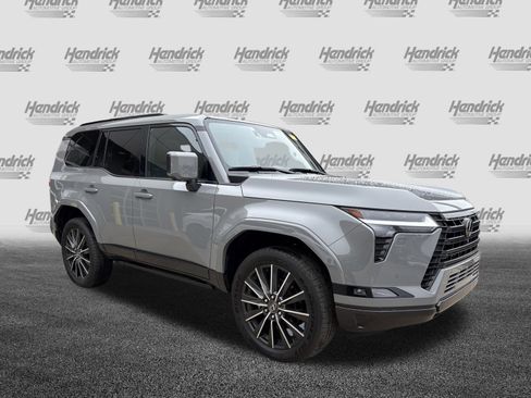 Certified 2025 Lexus GX 550 w/ Accessory Package (2T) image 2