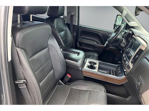Used 2018 GMC Sierra 3500 Denali w/ Duramax Plus Package AWD/4WD image 25