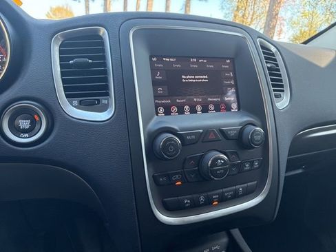 Used 2020 Dodge Durango SXT image 31