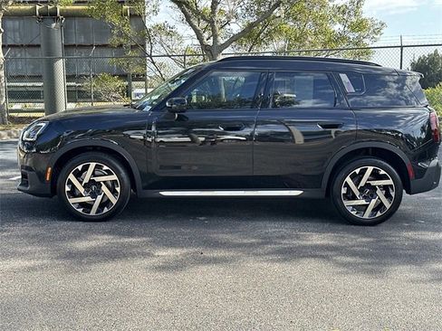 Used 2025 MINI Cooper Countryman S w/ Comfort Package Max image 6