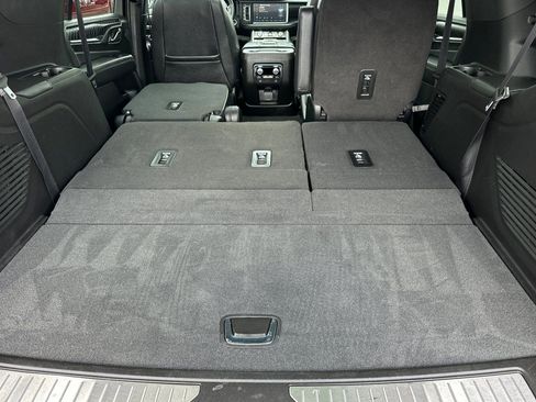 Used 2023 GMC Yukon Denali w/ LPO, Floor Liner Package AWD/4WD image 15