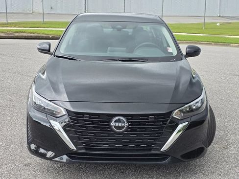 Used 2025 Nissan Sentra SV FWD image 2