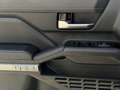 Used 2026 Toyota Tacoma TRD Sport image 16