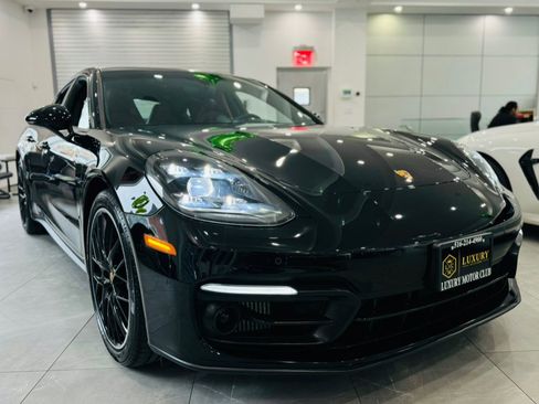 Used 2022 Porsche Panamera 4 Platinum Edition image 12