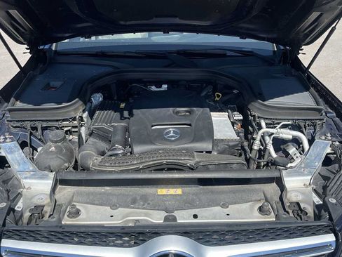 Used 2019 Mercedes-Benz GLC 300 4MATIC image 24