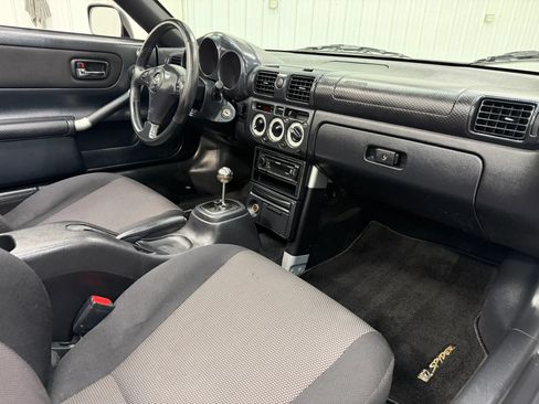 Used 2003 Toyota MR2 w/ Preferred Accessory Pkg RWD image 25