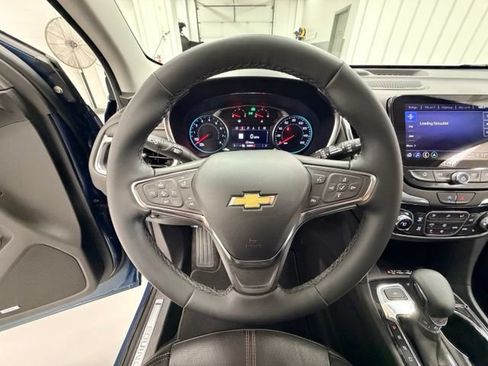 Certified 2024 Chevrolet Equinox Premier AWD/4WD image 11
