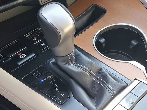 Used 2022 Lexus RX 350 AWD w/ Premium Package image 16