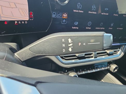Used 2026 Chevrolet Equinox EV LT AWD/4WD image 19