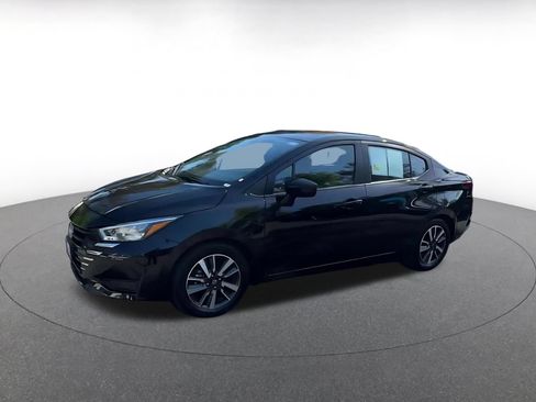 Used 2025 Nissan Versa SV FWD image 6